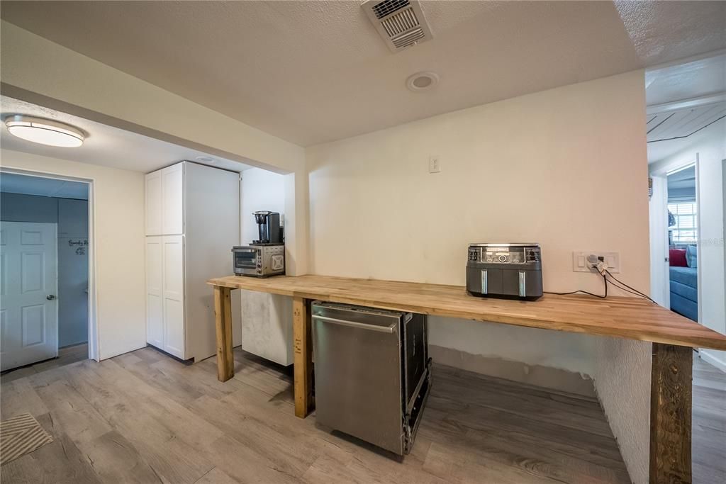 На продажу: $159,999 (3 спален, 1 ванн, 1039 Квадратных фут)