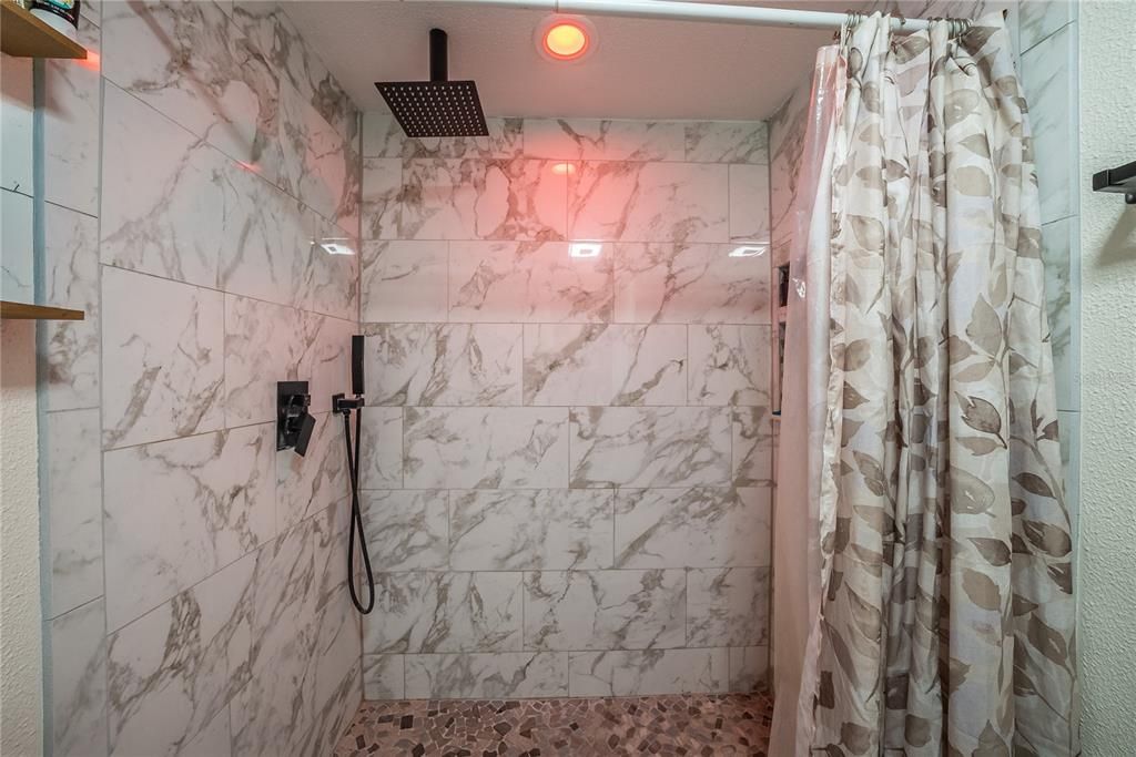 На продажу: $159,999 (3 спален, 1 ванн, 1039 Квадратных фут)