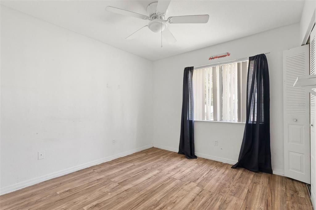 For Sale: $186,000 (3 beds, 2 baths, 1320 Square Feet)