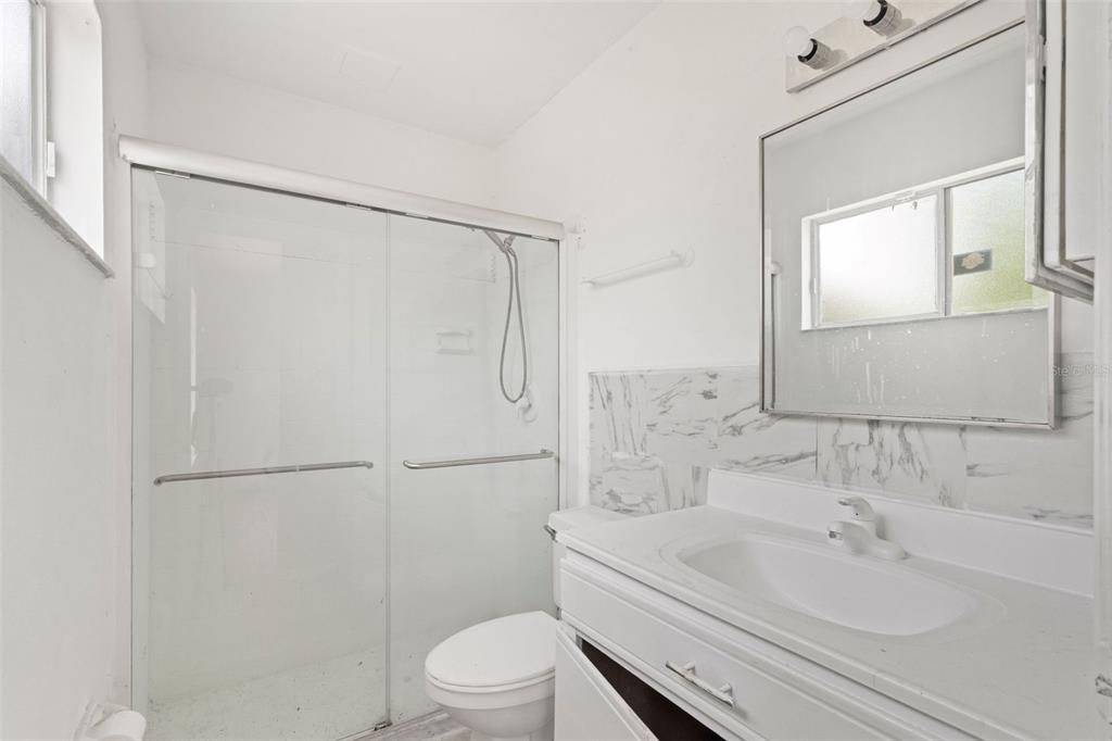 For Sale: $186,000 (3 beds, 2 baths, 1320 Square Feet)