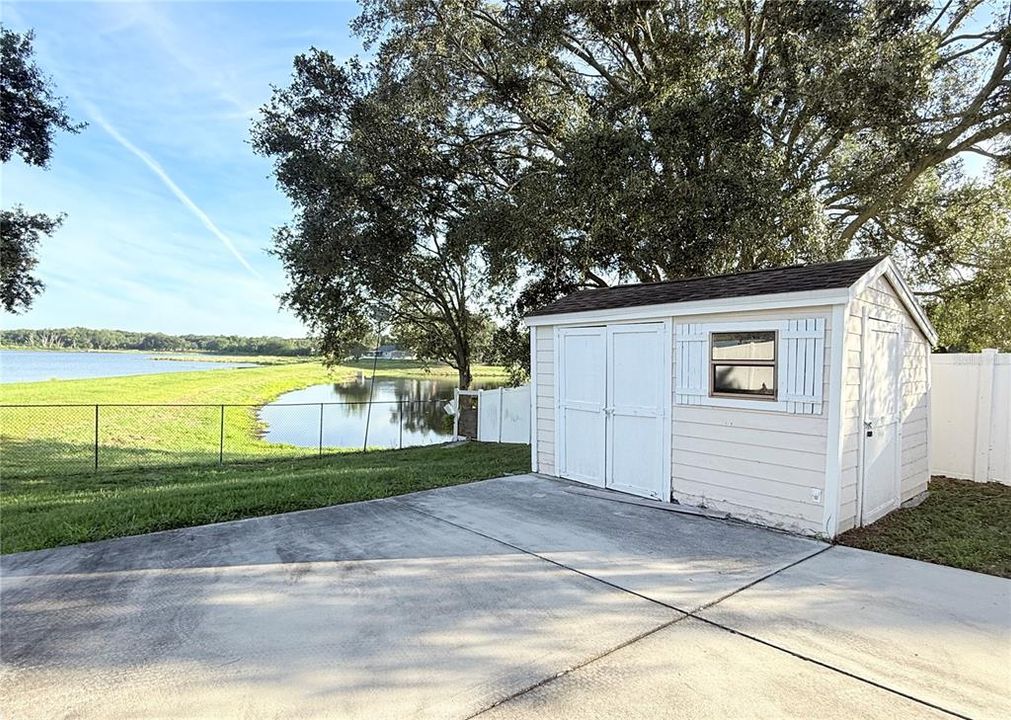 For Rent: $2,990 (4 beds, 2 baths, 2479 Square Feet)