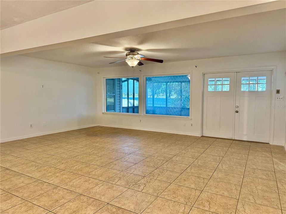 For Rent: $2,990 (4 beds, 2 baths, 2479 Square Feet)