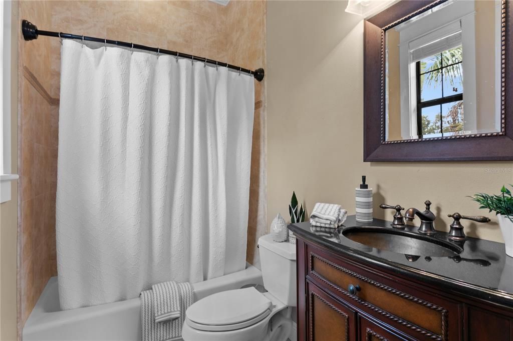 For Sale: $2,189,000 (5 beds, 5 baths, 4546 Square Feet)