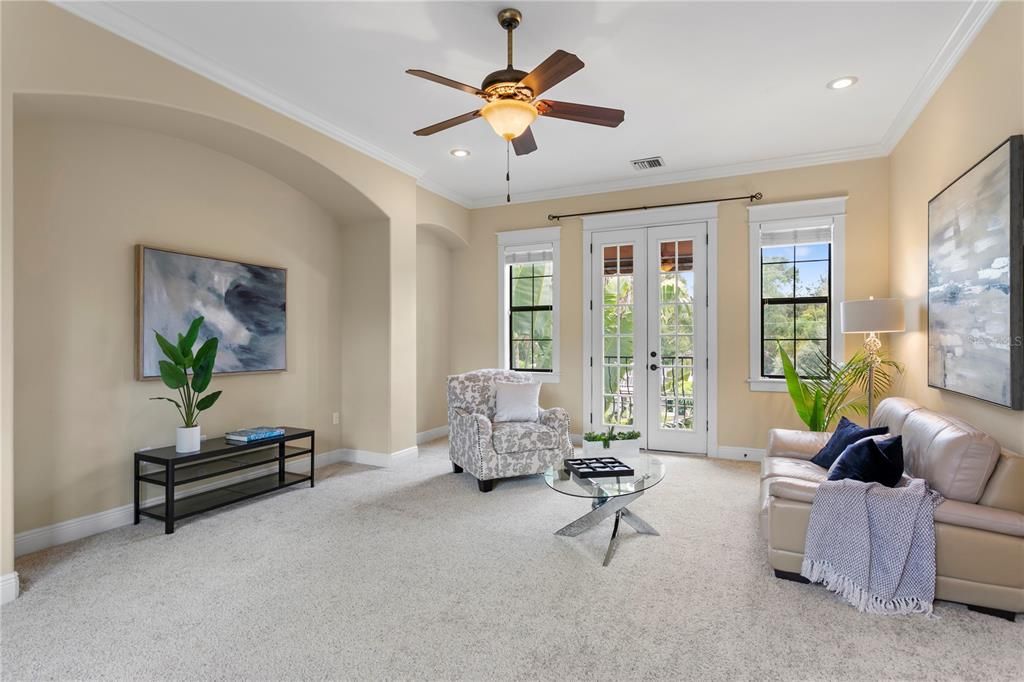 For Sale: $2,189,000 (5 beds, 5 baths, 4546 Square Feet)