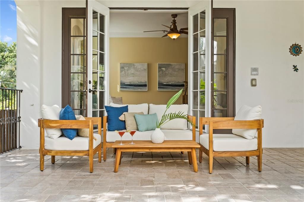 For Sale: $2,189,000 (5 beds, 5 baths, 4546 Square Feet)