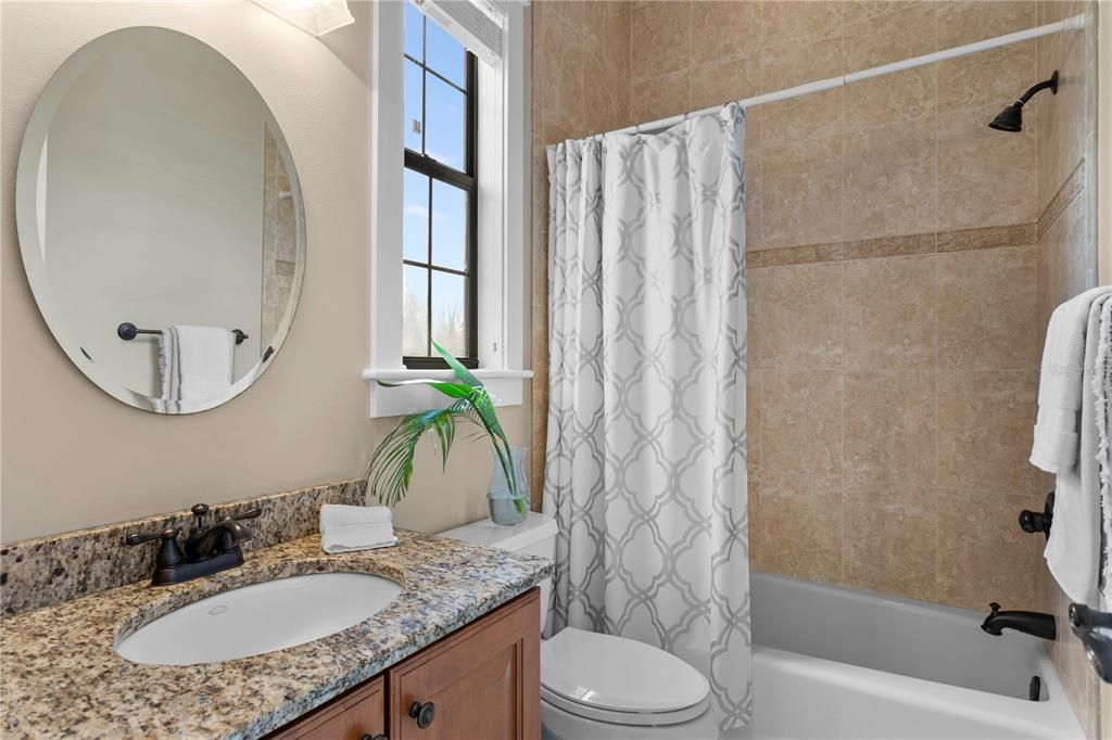 For Sale: $2,189,000 (5 beds, 5 baths, 4546 Square Feet)