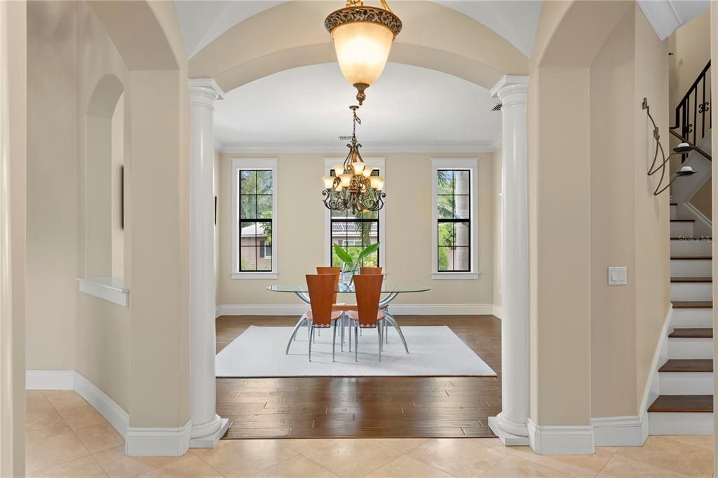 For Sale: $2,189,000 (5 beds, 5 baths, 4546 Square Feet)