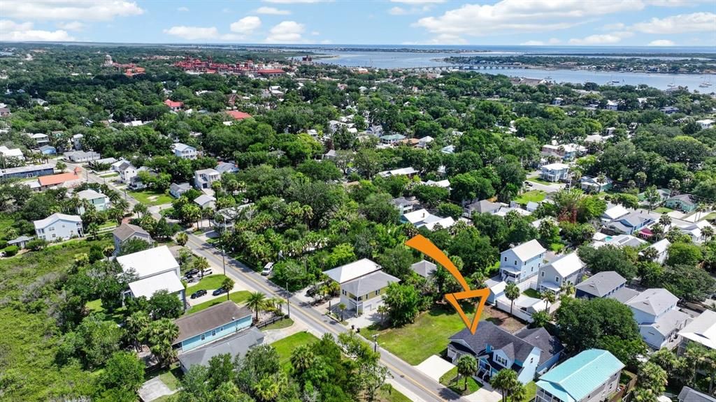 На продажу: $499,000 (3 спален, 2 ванн, 1008 Квадратных фут)