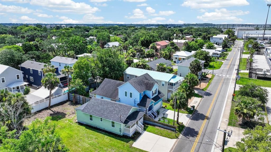 На продажу: $499,000 (3 спален, 2 ванн, 1008 Квадратных фут)