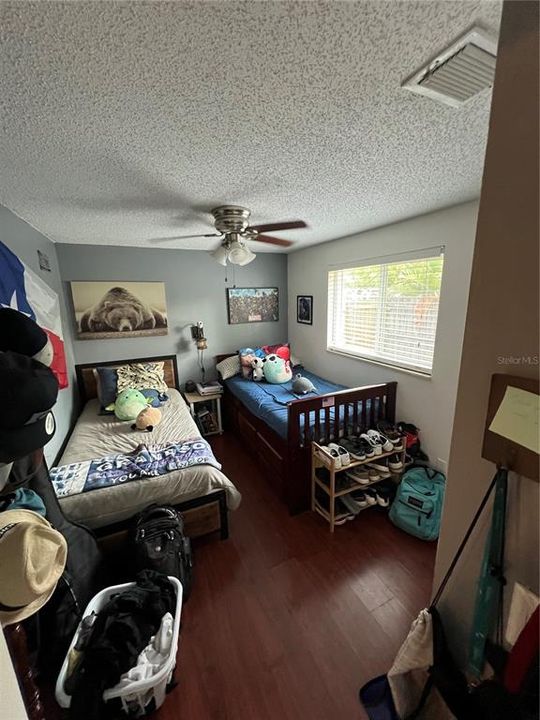 En Venta: $294,900 (3 camas, 2 baños, 1054 Pies cuadrados)