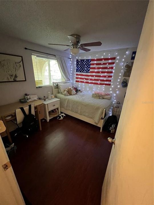 En Venta: $294,900 (3 camas, 2 baños, 1054 Pies cuadrados)