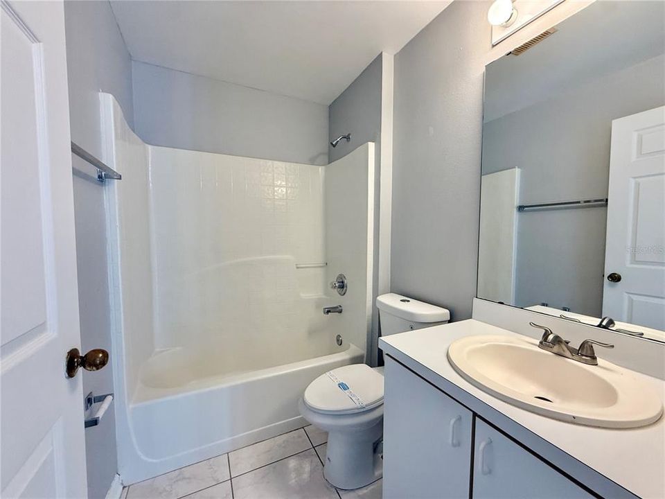 В аренду: $1,700 (3 спален, 2 ванн, 1424 Квадратных фут)