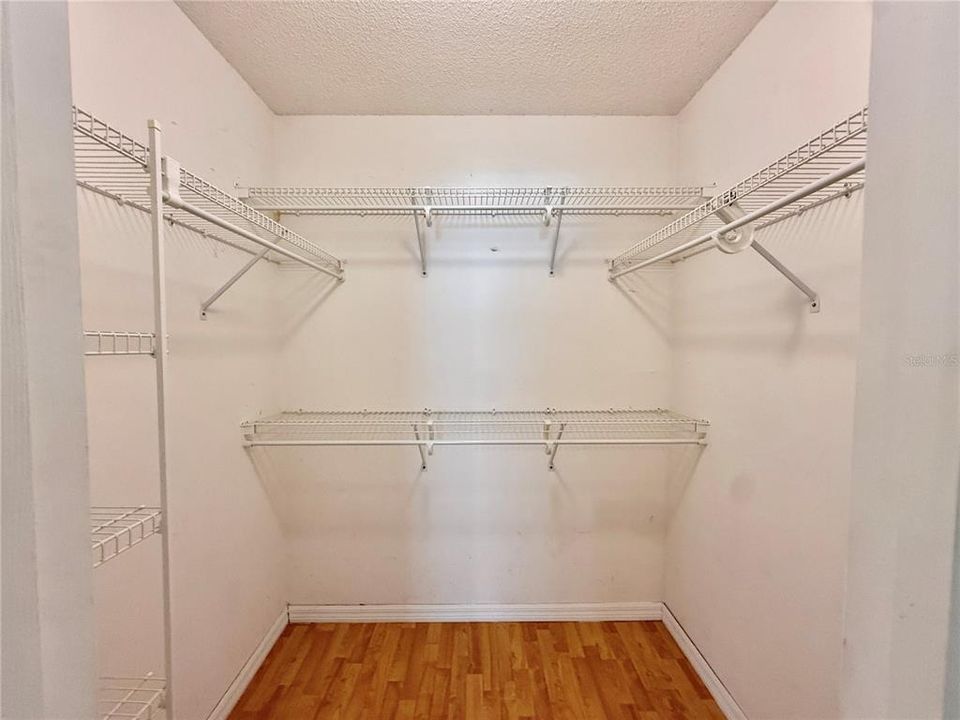 В аренду: $1,700 (3 спален, 2 ванн, 1424 Квадратных фут)