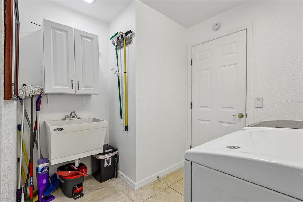 For Sale: $444,900 (3 beds, 3 baths, 2430 Square Feet)