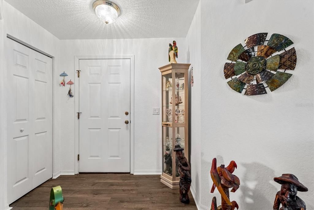 For Sale: $237,900 (3 beds, 2 baths, 1489 Square Feet)