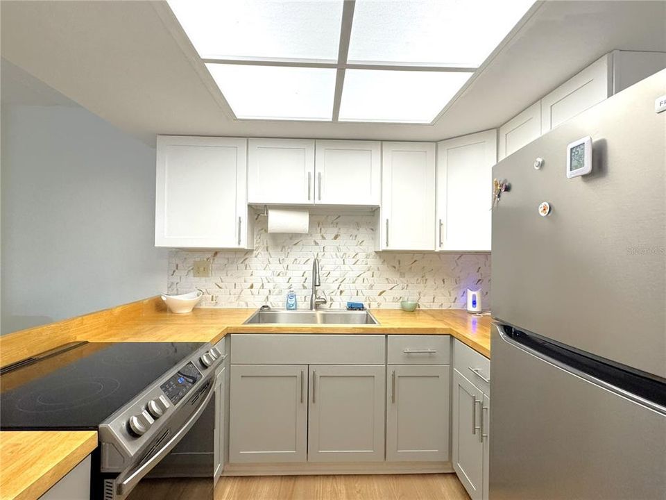 For Rent: $1,600 (2 beds, 2 baths, 1035 Square Feet)