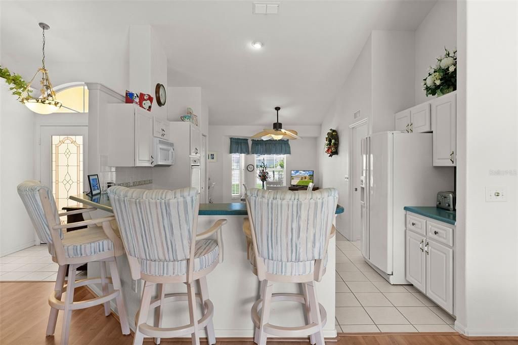 For Sale: $294,500 (3 beds, 2 baths, 1629 Square Feet)