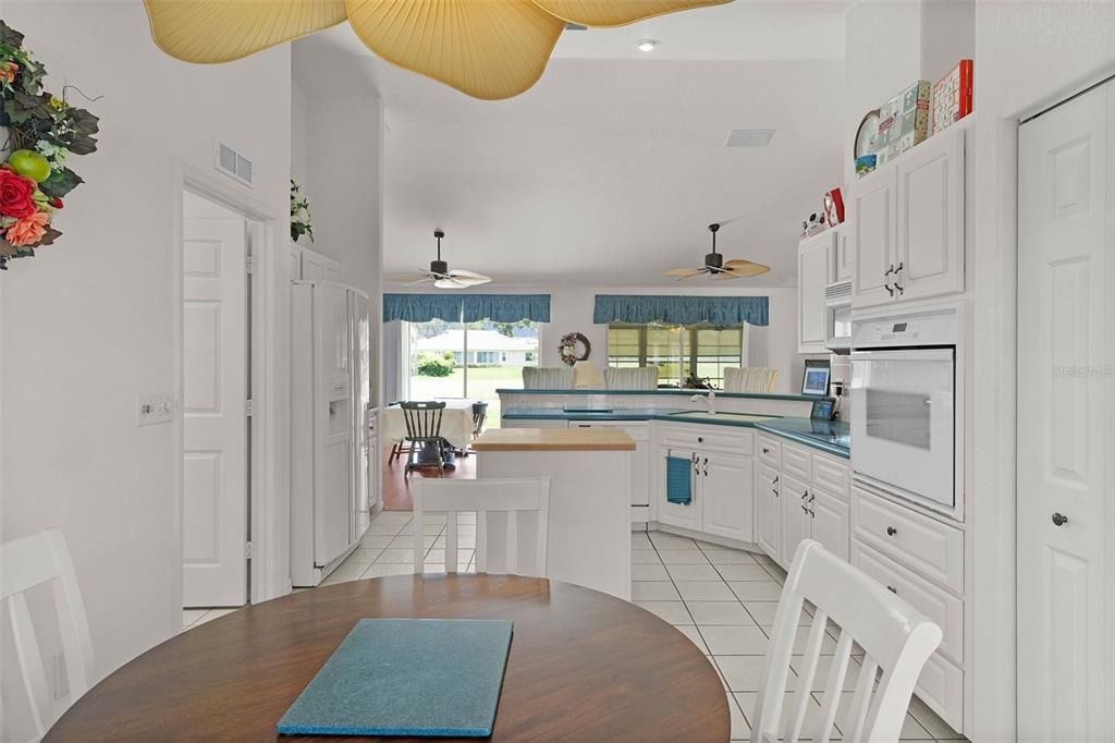 For Sale: $294,500 (3 beds, 2 baths, 1629 Square Feet)