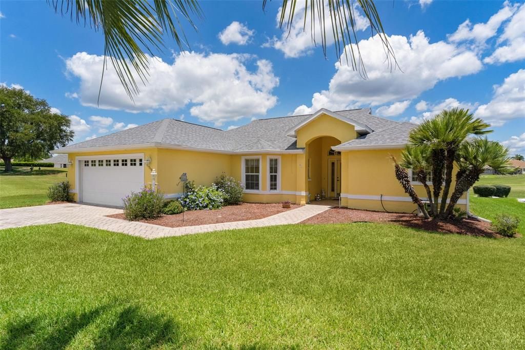 For Sale: $294,500 (3 beds, 2 baths, 1629 Square Feet)