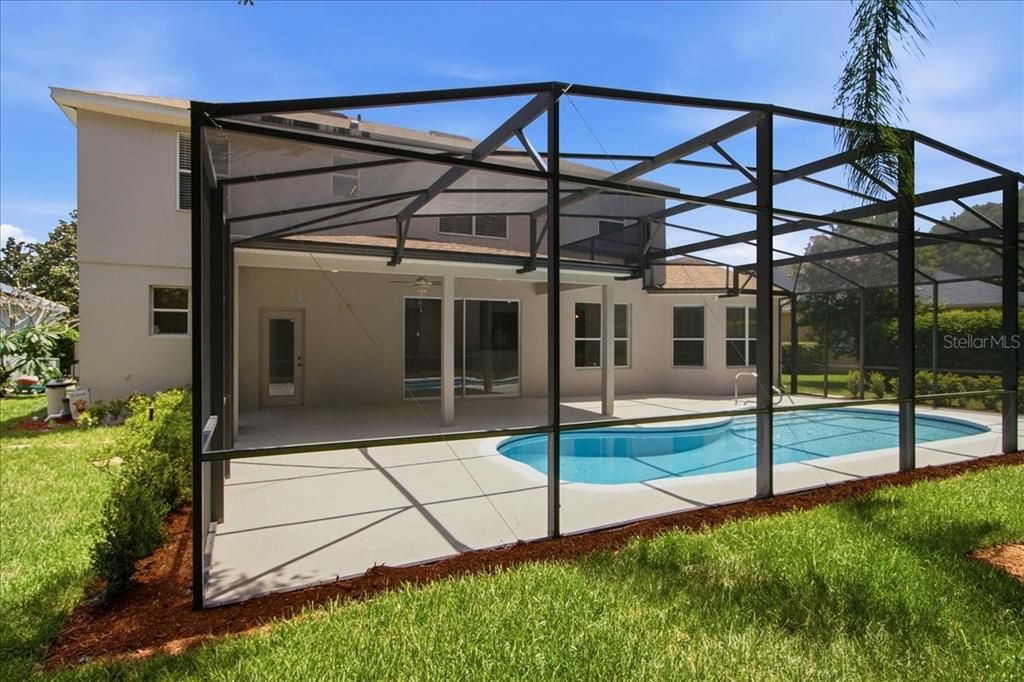 Activo con contrato: $710,000 (6 camas, 4 baños, 3544 Pies cuadrados)