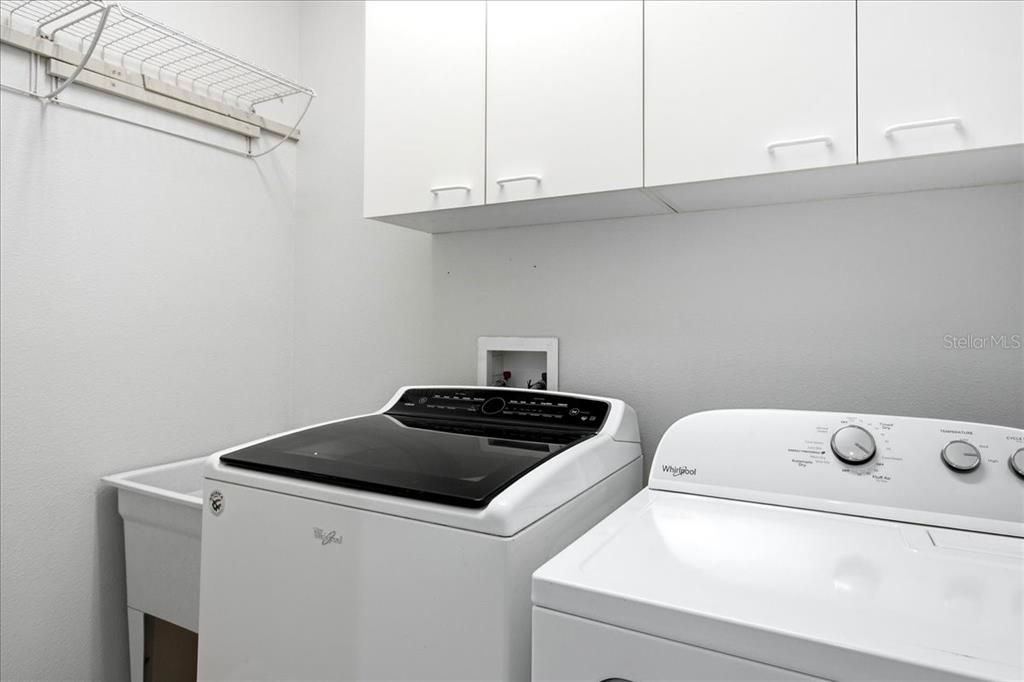 Activo con contrato: $710,000 (6 camas, 4 baños, 3544 Pies cuadrados)