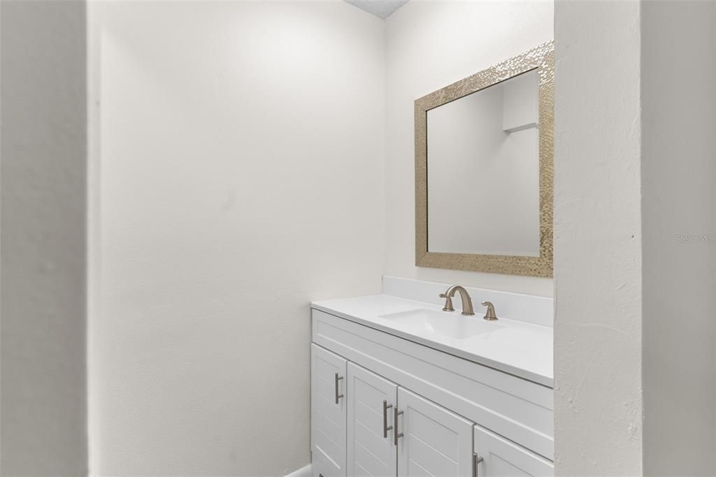 For Sale: $225,000 (3 beds, 3 baths, 2074 Square Feet)