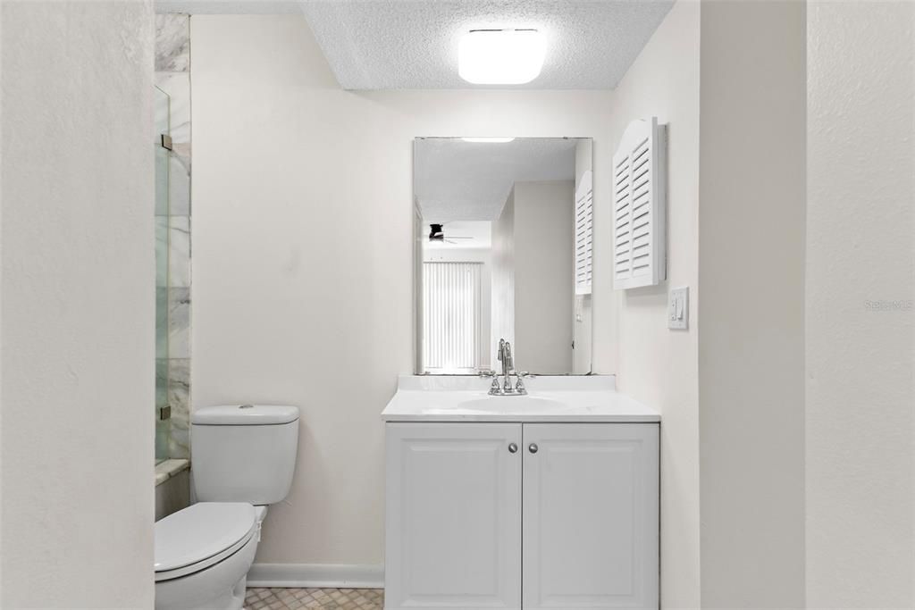 For Sale: $225,000 (3 beds, 3 baths, 2074 Square Feet)