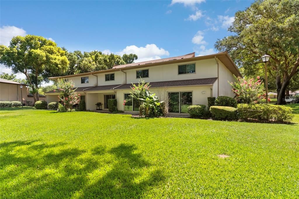For Sale: $225,000 (3 beds, 3 baths, 2074 Square Feet)
