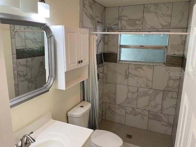 На продажу: $179,500 (2 спален, 1 ванн, 1064 Квадратных фут)