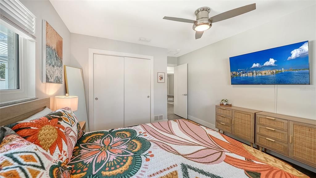 For Rent: $3,000 (3 beds, 2 baths, 1576 Square Feet)