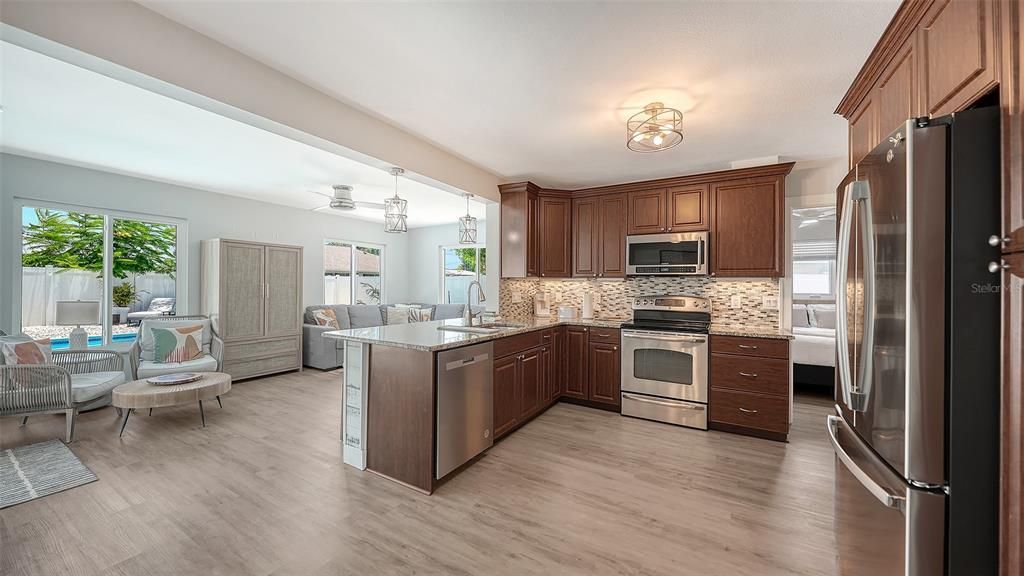 For Rent: $3,000 (3 beds, 2 baths, 1576 Square Feet)
