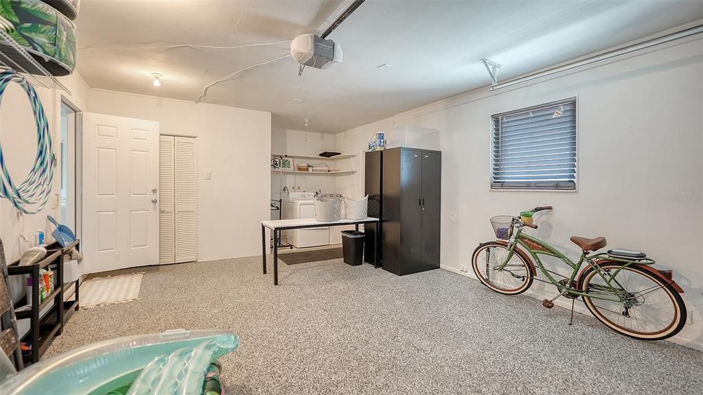 For Rent: $3,000 (3 beds, 2 baths, 1576 Square Feet)