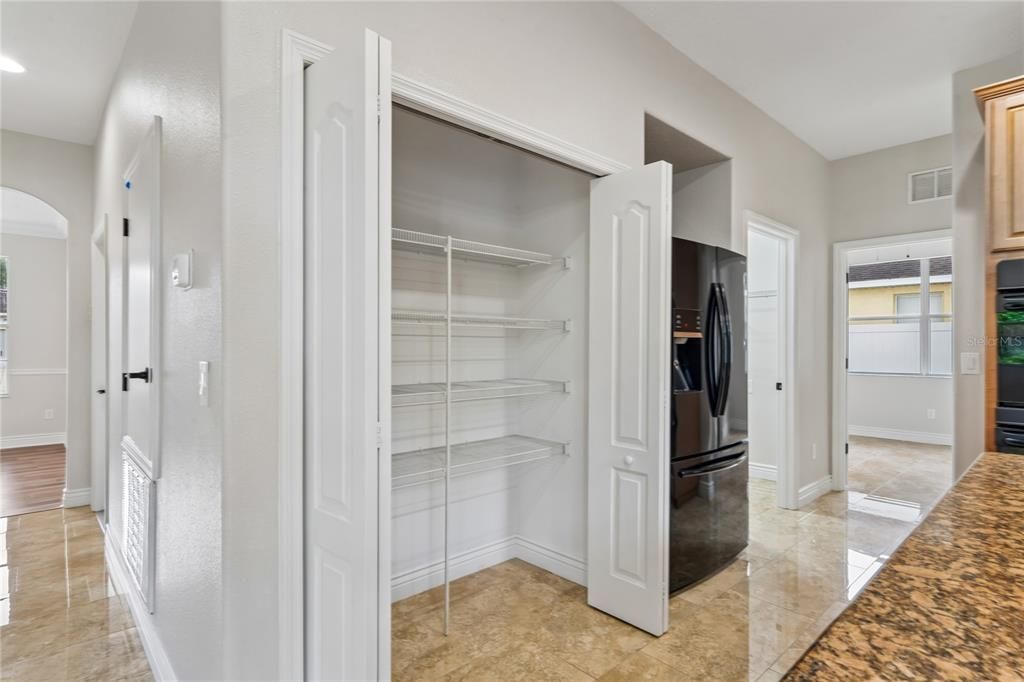 En Venta: $525,000 (4 camas, 4 baños, 3434 Pies cuadrados)