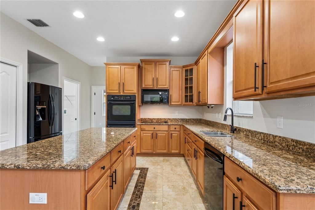 En Venta: $525,000 (4 camas, 4 baños, 3434 Pies cuadrados)