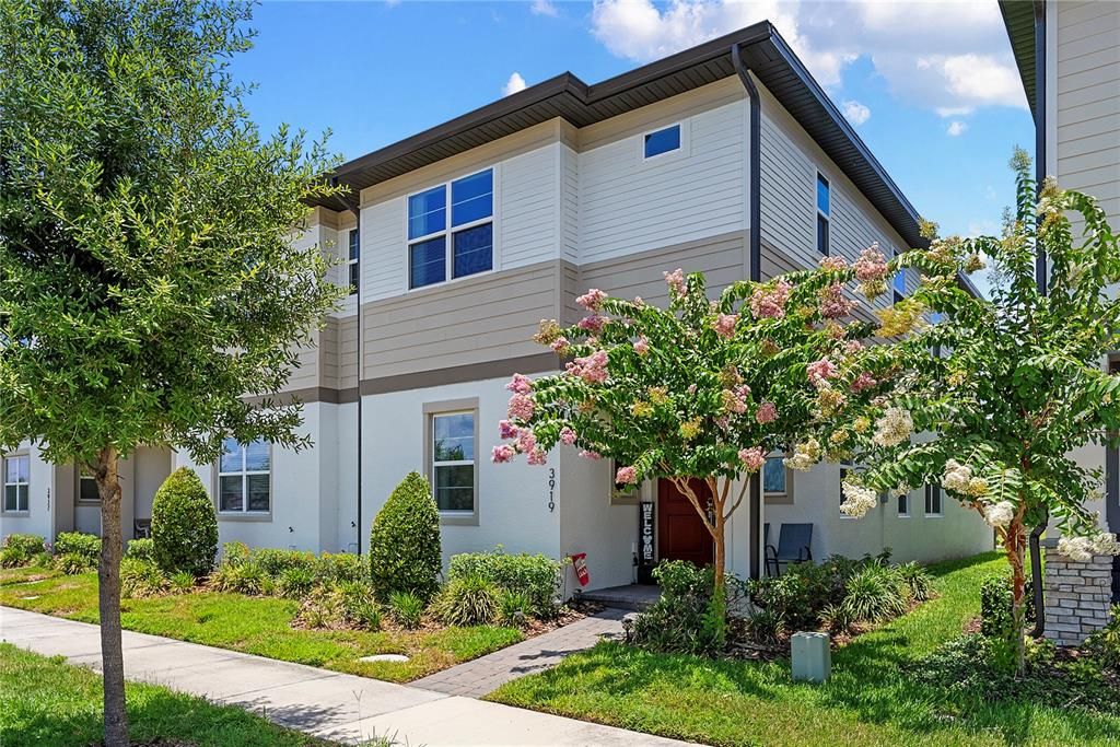 En Venta: $410,000 (4 camas, 2 baños, 2160 Pies cuadrados)