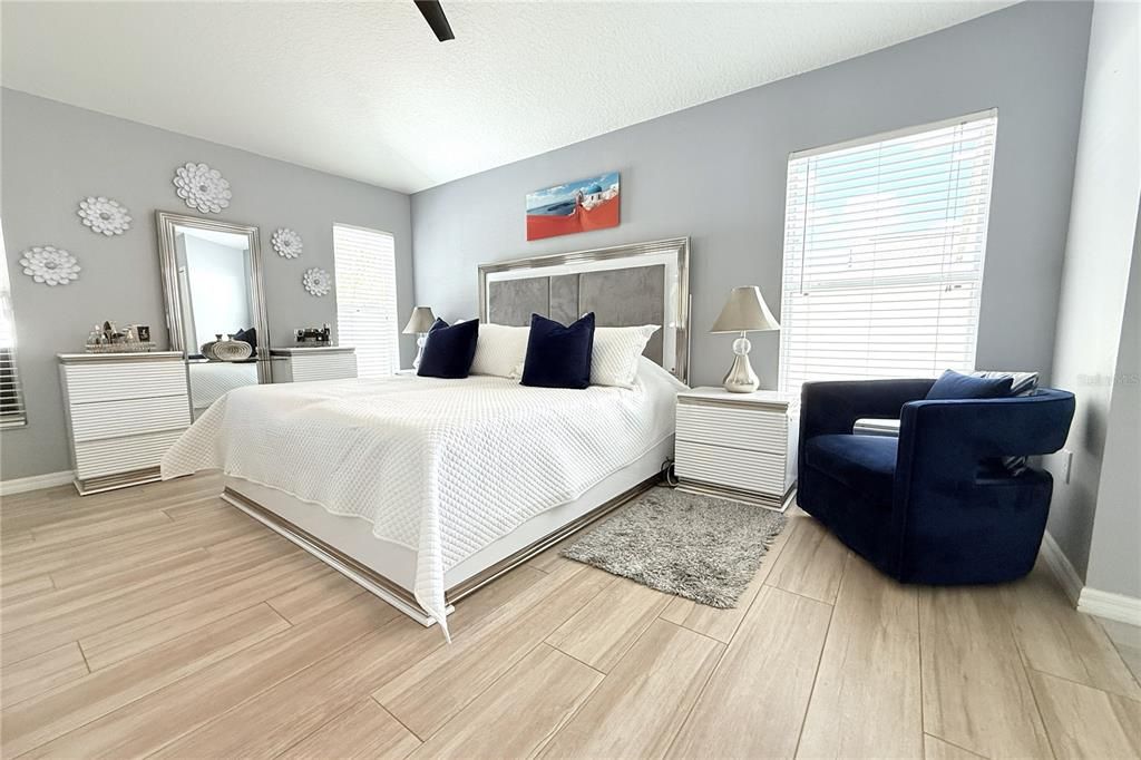 En Venta: $374,990 (4 camas, 2 baños, 2071 Pies cuadrados)