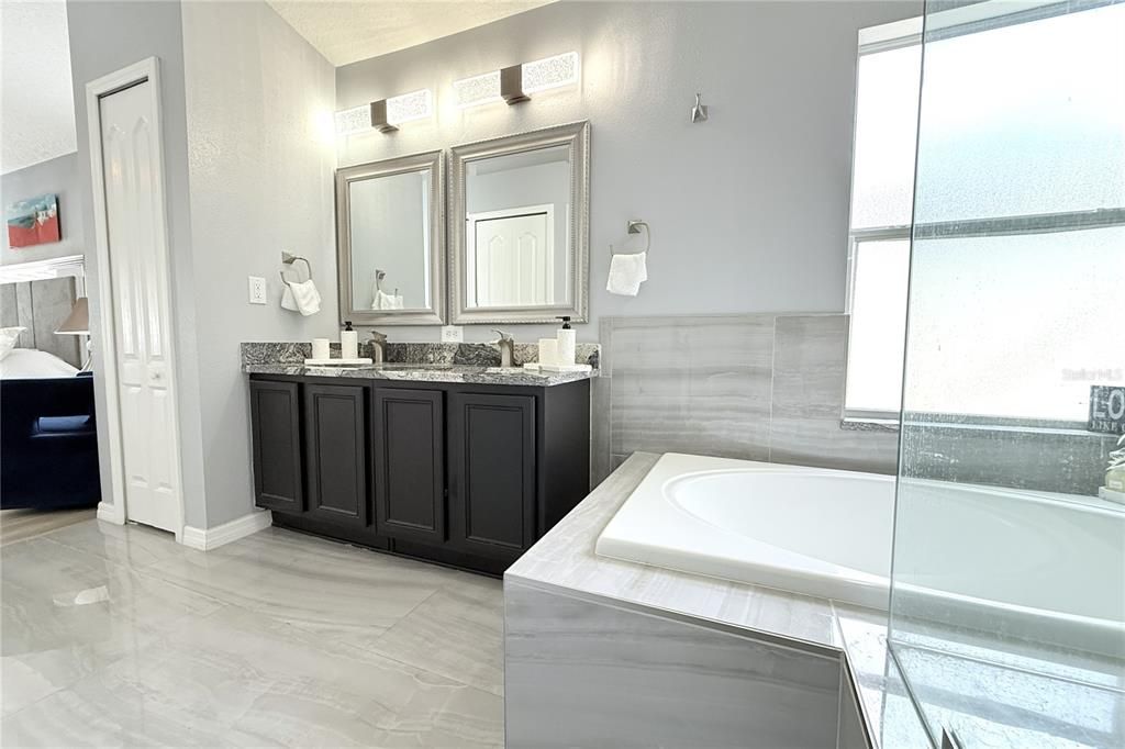 En Venta: $374,990 (4 camas, 2 baños, 2071 Pies cuadrados)
