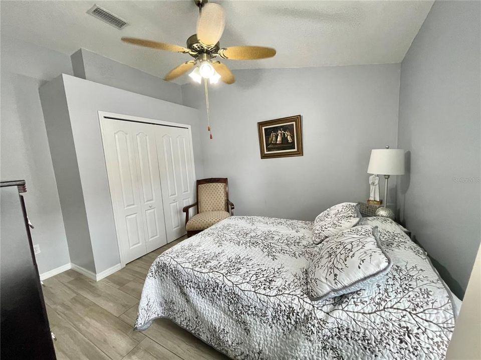En Venta: $374,990 (4 camas, 2 baños, 2071 Pies cuadrados)