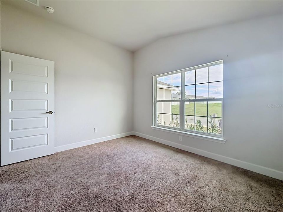 В аренду: $1,800 (3 спален, 2 ванн, 1370 Квадратных фут)