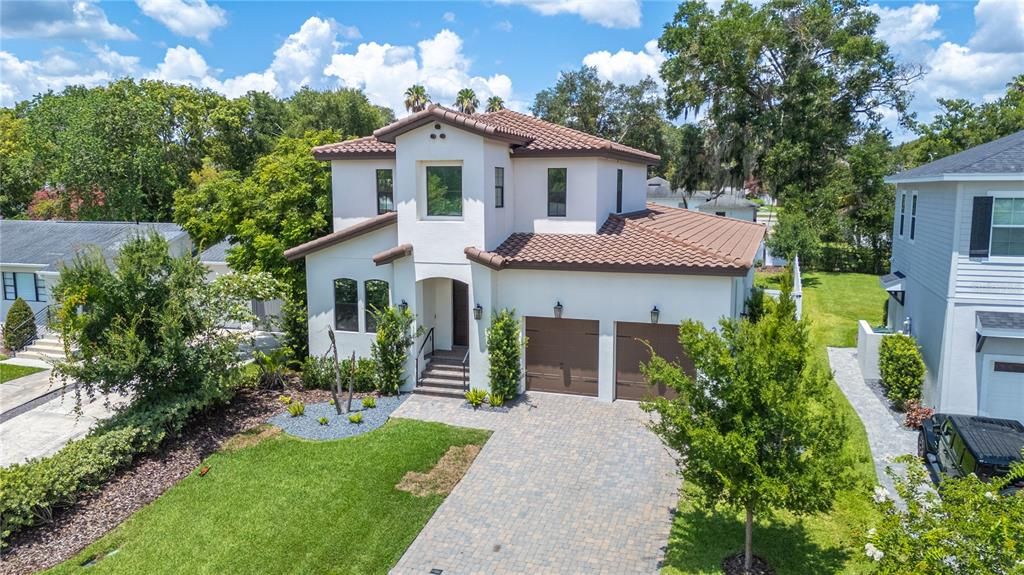 En Venta: $965,000 (4 camas, 3 baños, 2950 Pies cuadrados)