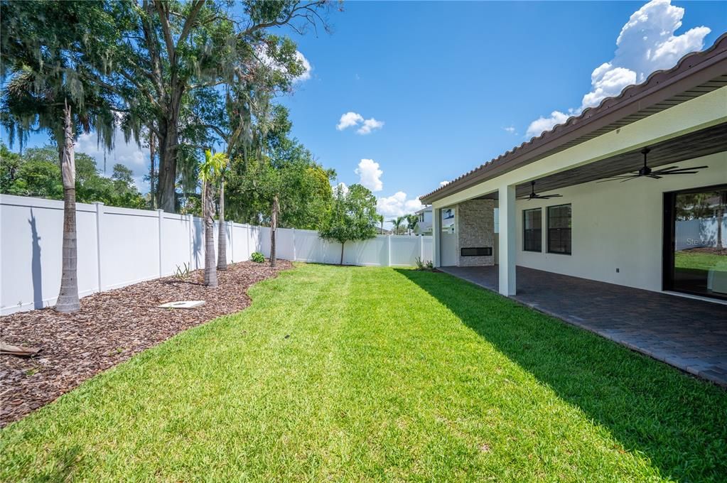 En Venta: $965,000 (4 camas, 3 baños, 2950 Pies cuadrados)