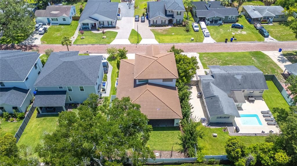 En Venta: $965,000 (4 camas, 3 baños, 2950 Pies cuadrados)