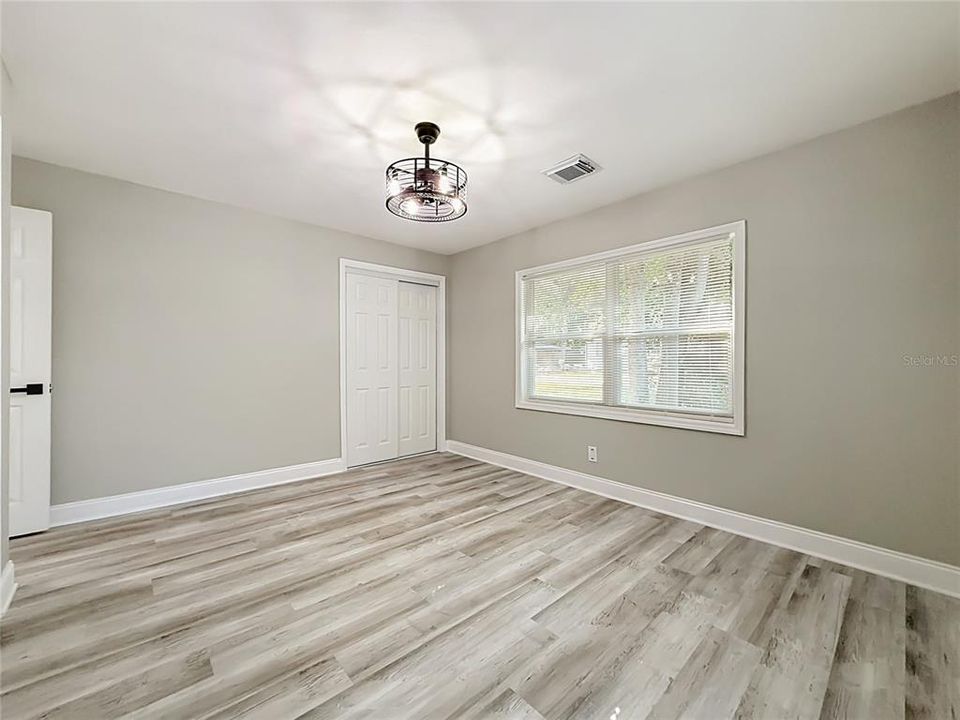 For Sale: $199,000 (3 beds, 1 baths, 968 Square Feet)