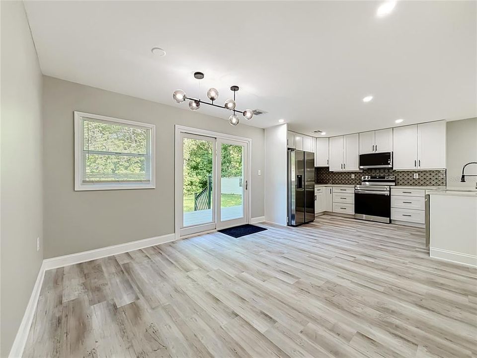 For Sale: $199,000 (3 beds, 1 baths, 968 Square Feet)