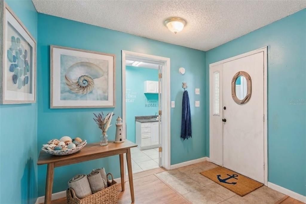 На продажу: $319,900 (3 спален, 2 ванн, 2131 Квадратных фут)
