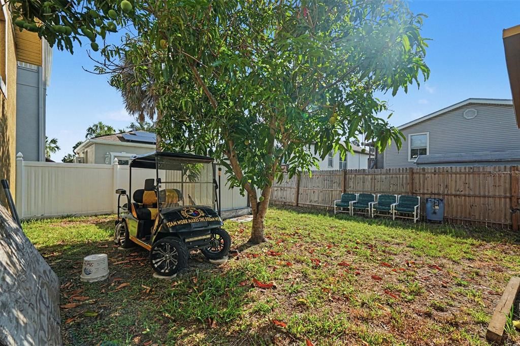 Activo con contrato: $240,000 (2 camas, 1 baños, 1210 Pies cuadrados)