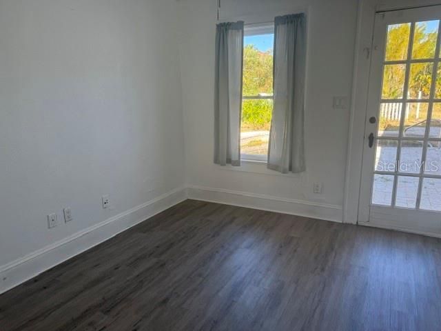 For Sale: $949,900 (4 beds, 4 baths, 2709 Square Feet)