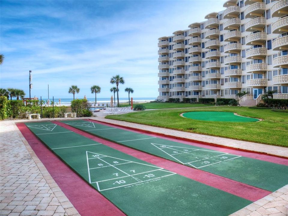 For Rent: $4,700 (2 beds, 2 baths, 1160 Square Feet)
