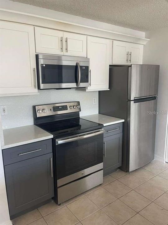 For Rent: $1,400 (1 beds, 1 baths, 643 Square Feet)