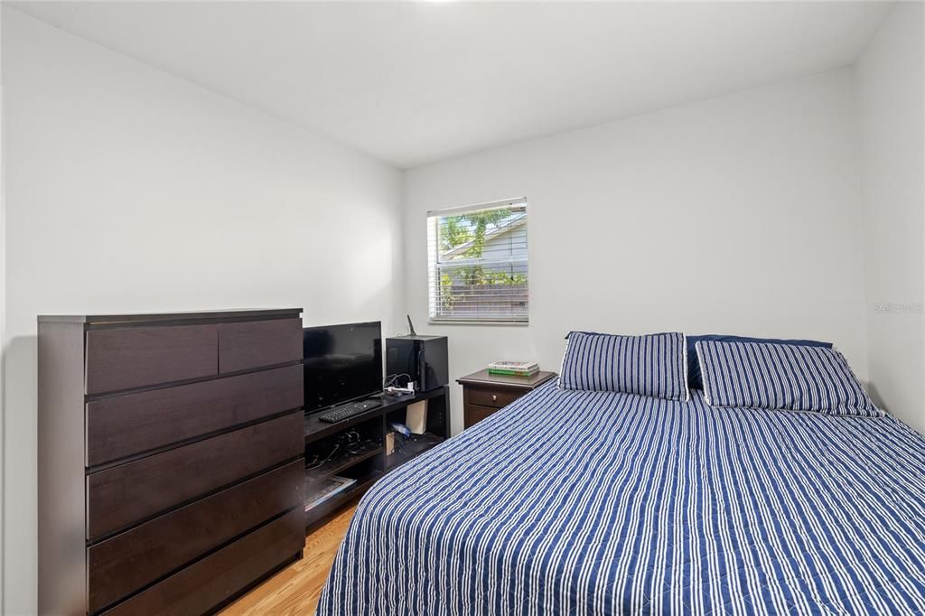 En Venta: $357,000 (4 camas, 2 baños, 1556 Pies cuadrados)